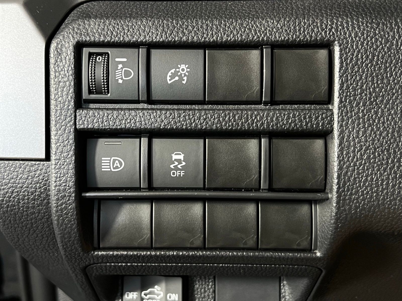 Thumbnail: 2025 Toyota Tacoma - 19