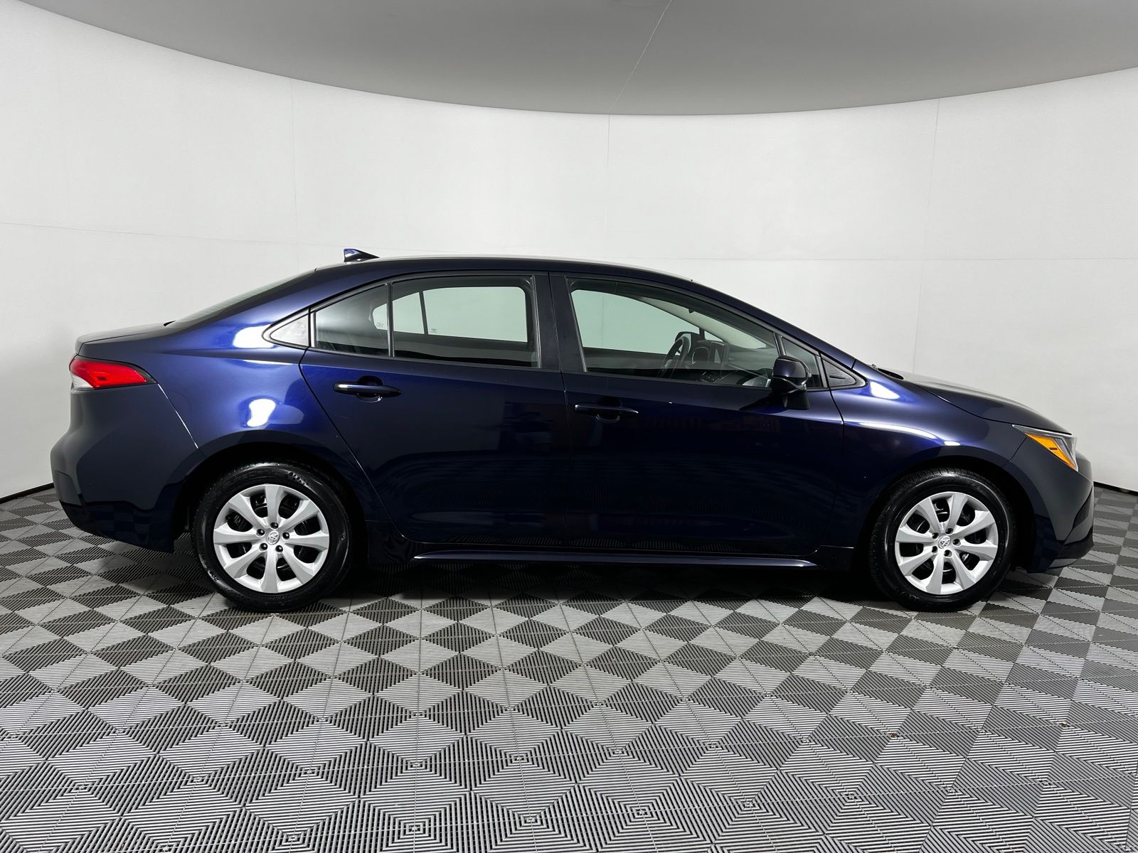 Thumbnail: 2024 Toyota Corolla - 4