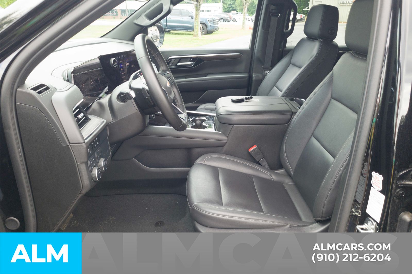 Used 2025 Black Chevrolet LT image 17