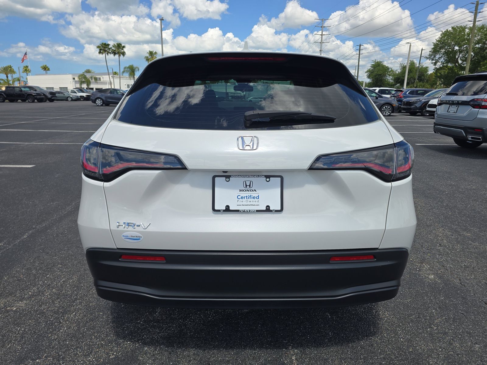 View vehicle photo 5