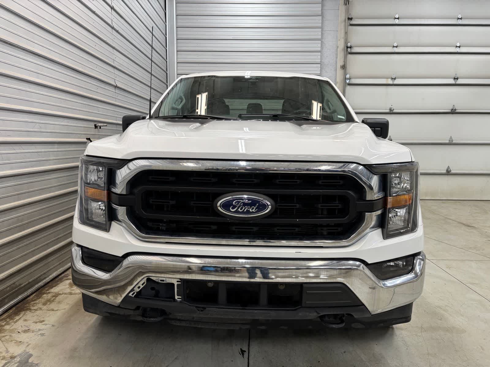 Photo 2 of 2023 Ford F-150 XLT