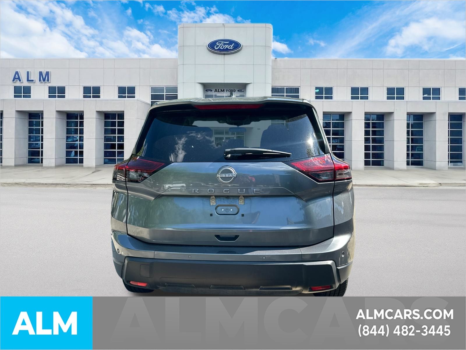 Used 2025 Gray Nissan SV image 6