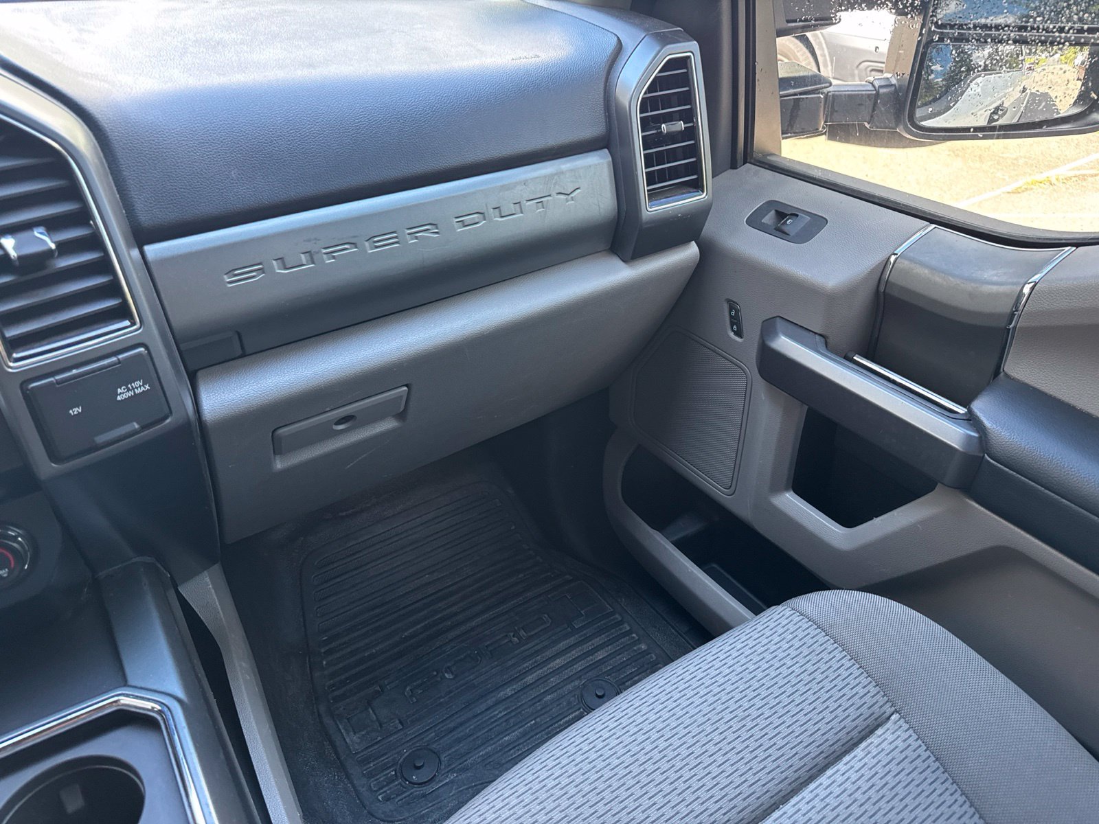 Certified Used 2022 Oxford White Ford XLT image 21
