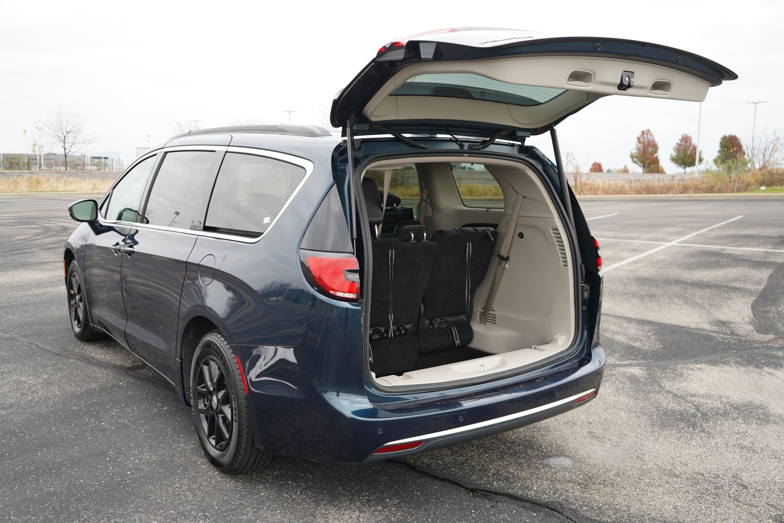 2022 Chrysler Pacifica Touring L 30