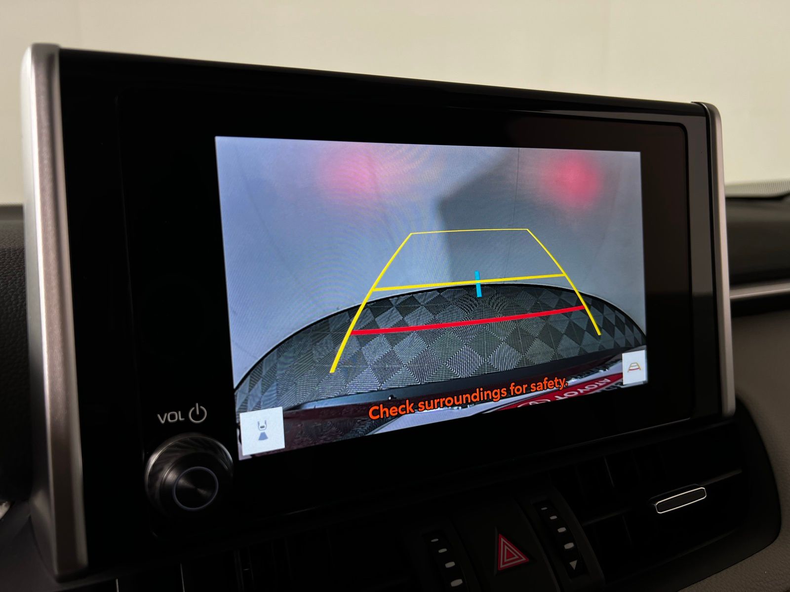 2025 Toyota RAV4 XLE Premium 15