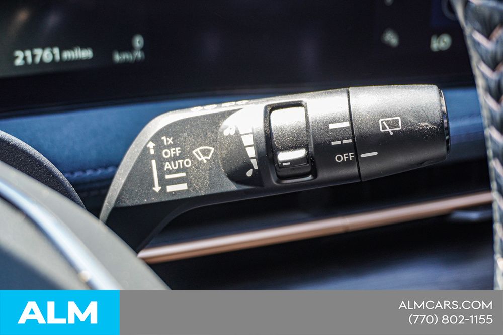 Used 2023 White Nissan PLATINUM+ e-4ORCE image 32