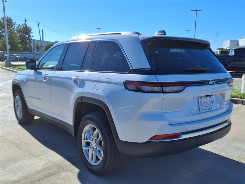 2025 Jeep Grand Cherokee Laredo - 4
