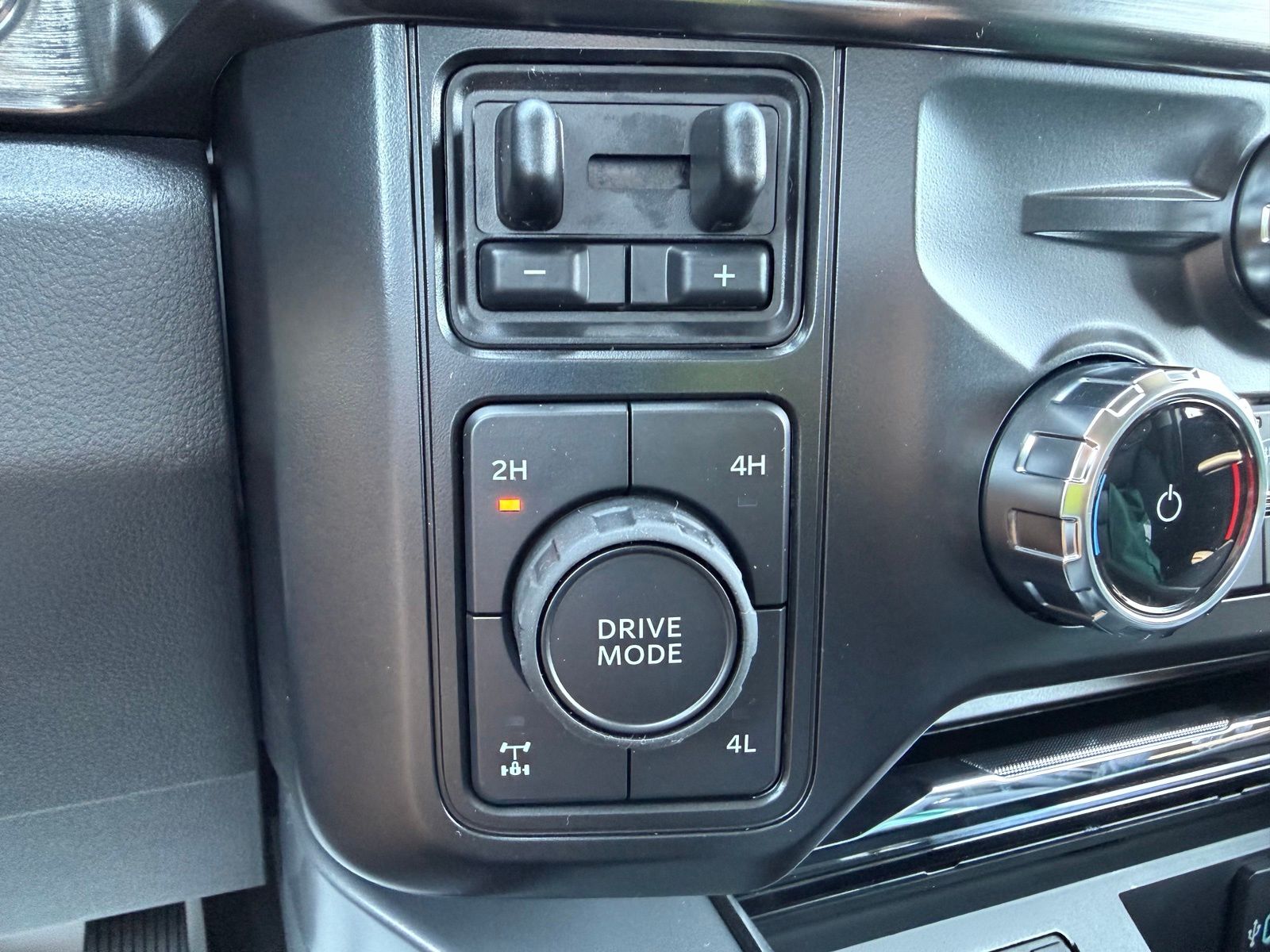 2026 Ford F-250SD image 21