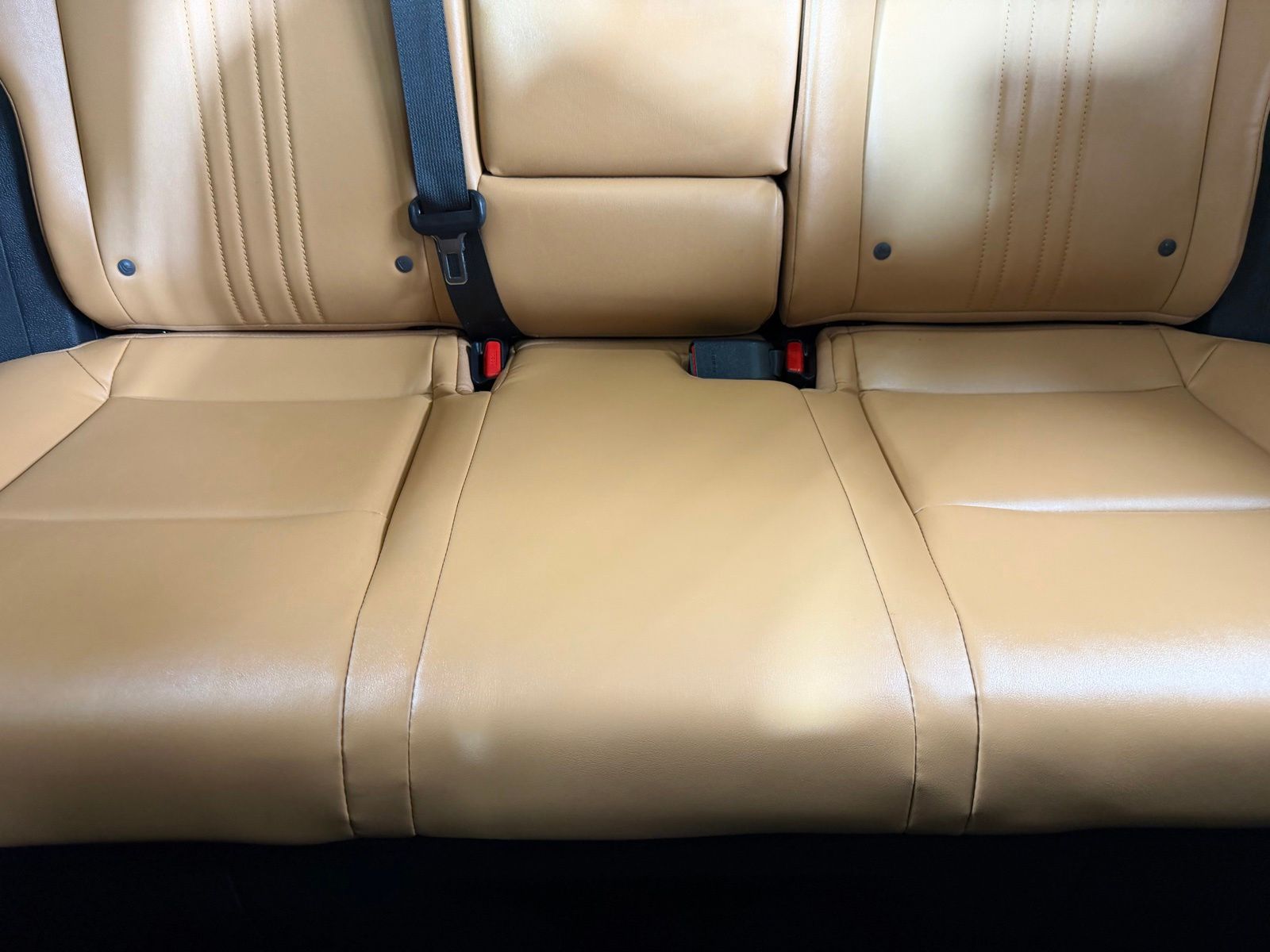 Used 2025 White Lexus 350h Premium image 40