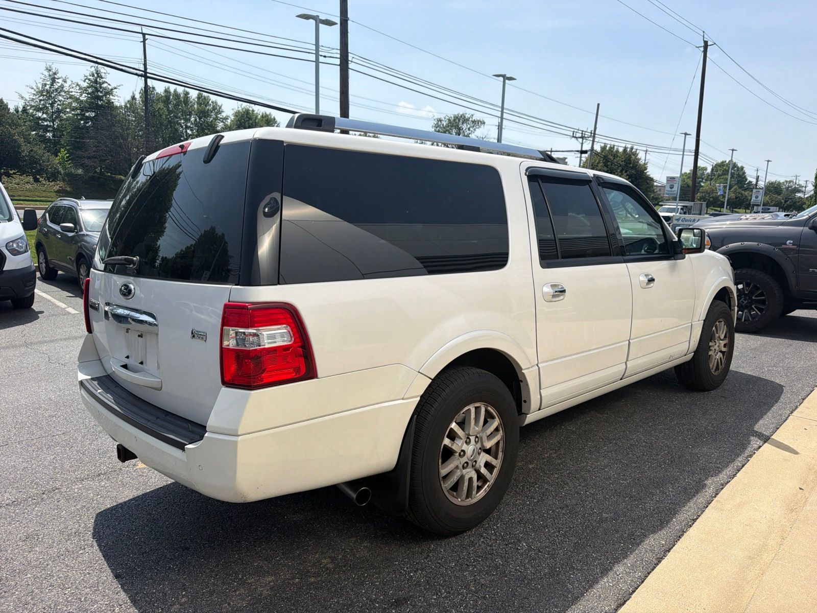Used 2013 White Ford Limited image 3