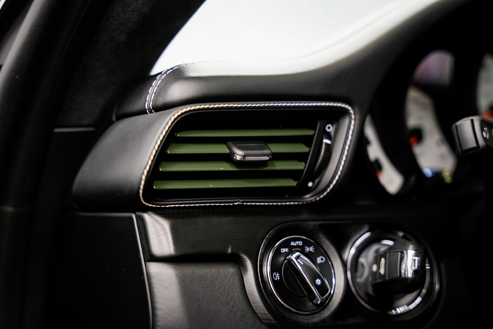 2019 Porsche 911 GT3 — photo 18