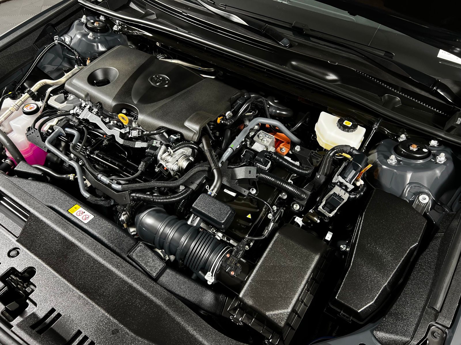 Thumbnail: 2025 Toyota Camry - 11