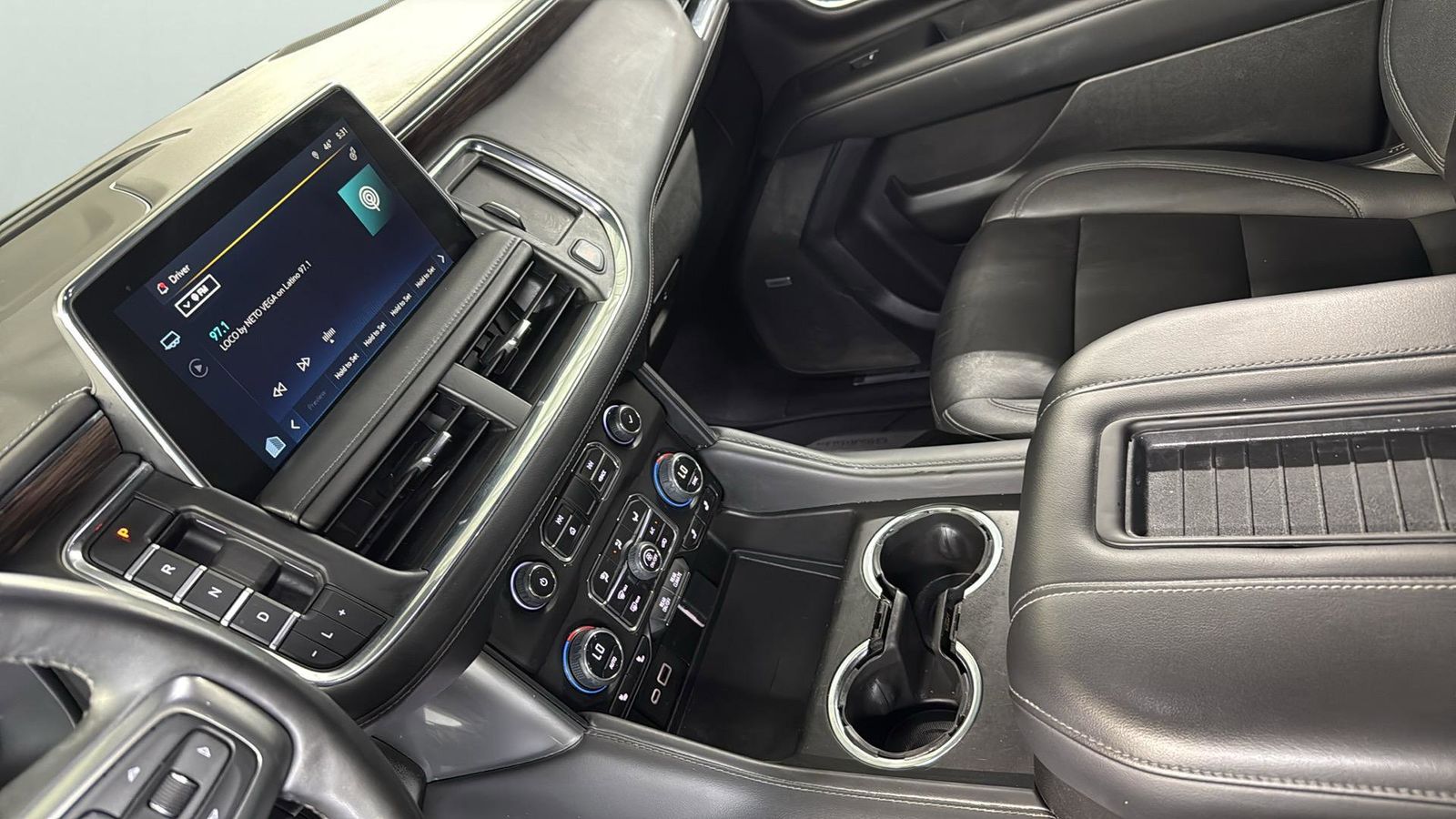 Used Car 2023 Chevrolet Suburban  Z71 For Sale Under $60,000 In Austin, Texas