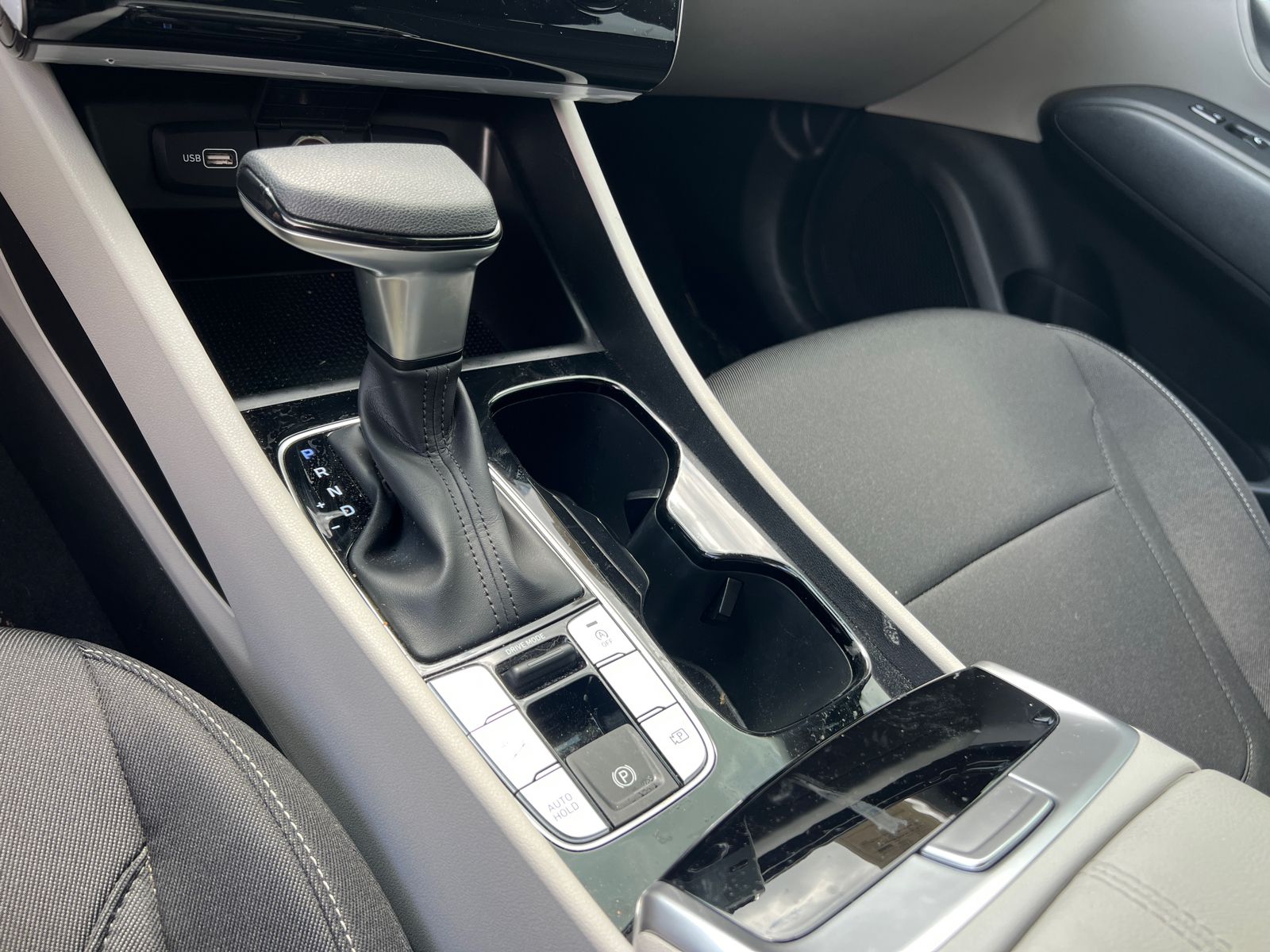 2024 Hyundai Tucson SE photo 23
