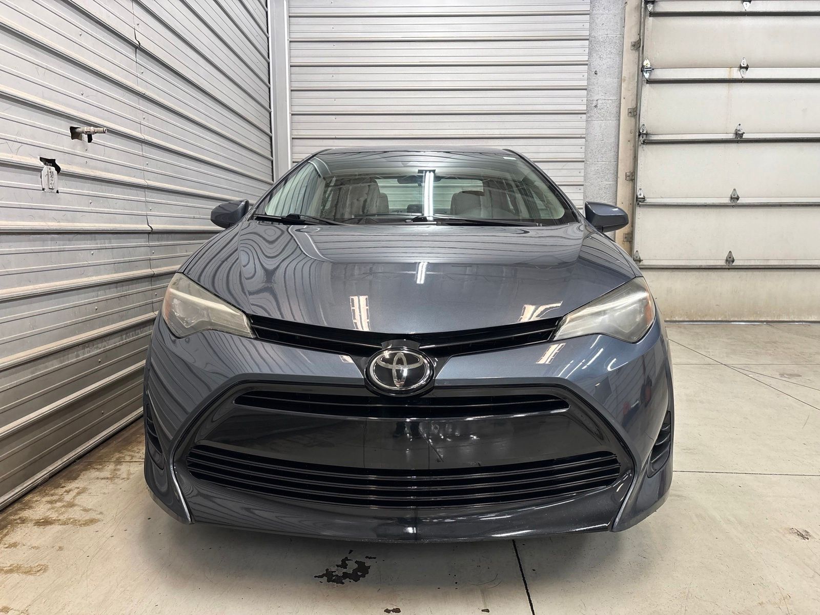 Photo 2 of 2018 Toyota Corolla LE