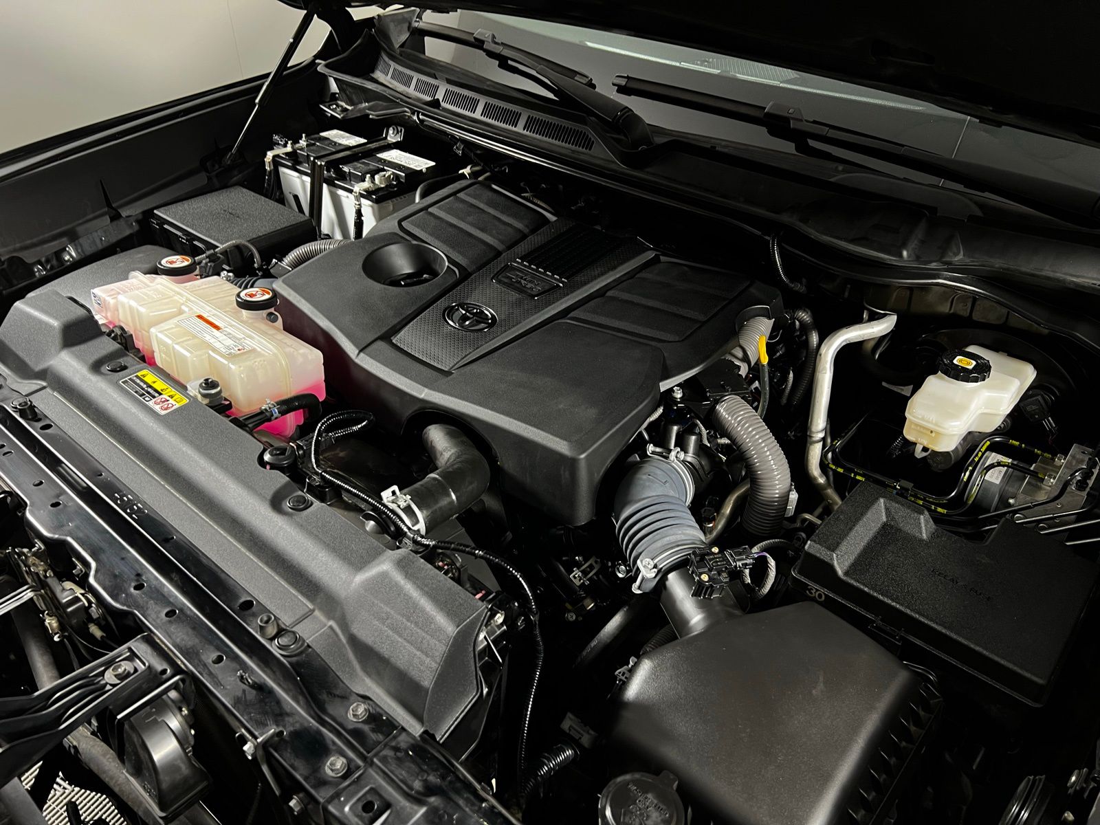 Thumbnail: 2022 Toyota Tundra - 11