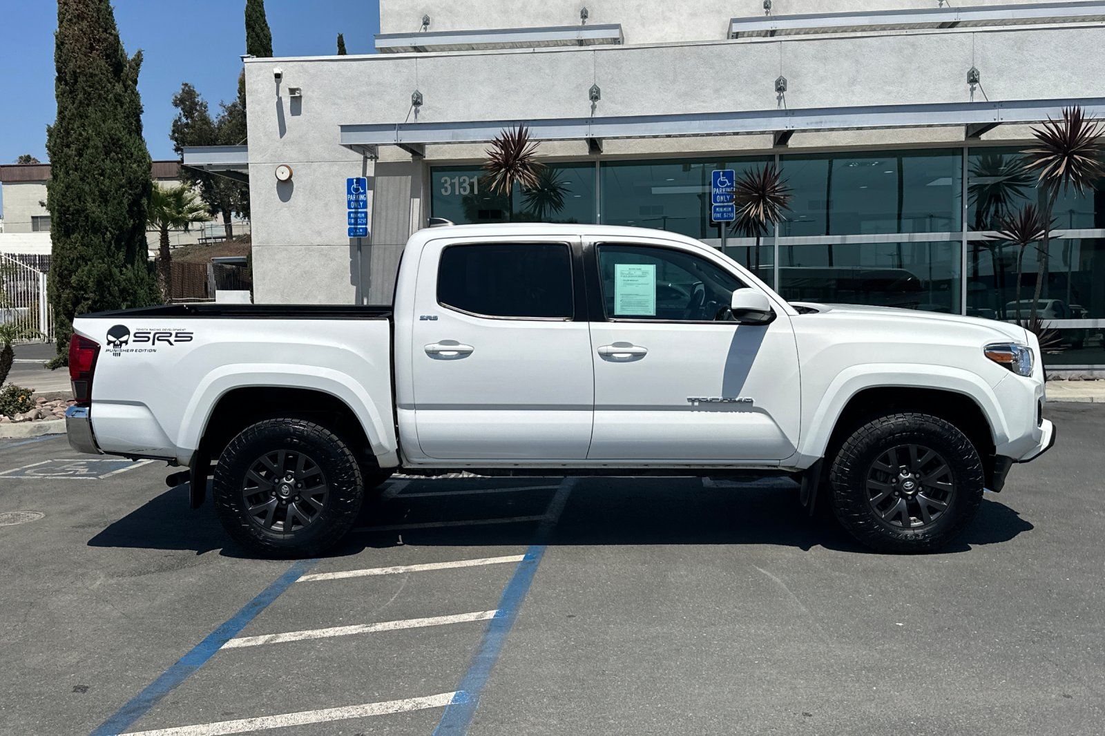 View vehicle photo 3