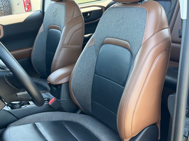 Certified Used 2022 Alto Blue Metallic Tinted Clearcoat Ford Outer Banks image 9