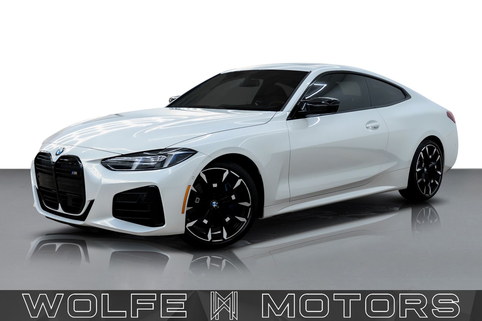 White Metallic 2025 BMW 4 Series Coupe Rear-Wheel Drive 8-Speed Automatic