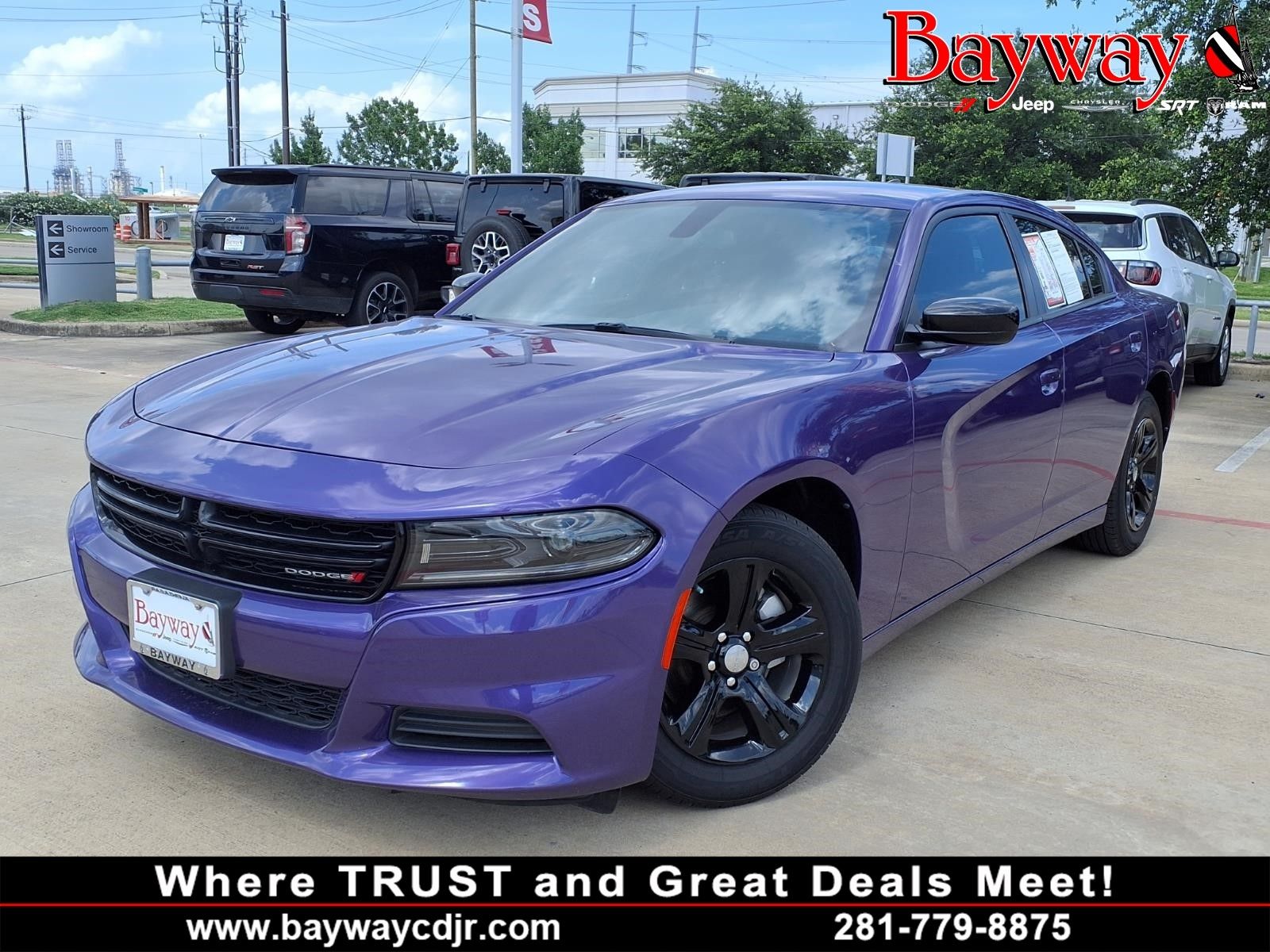 Purple (Plum Crazy Pearlcoat) 2023 Dodge Charger SXT RWD Sedan Rear-Wheel Drive 8-Speed Automatic