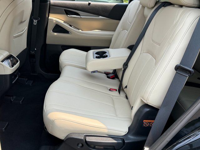 Used 2023 Mineral Black INFINITI LUXE image 7