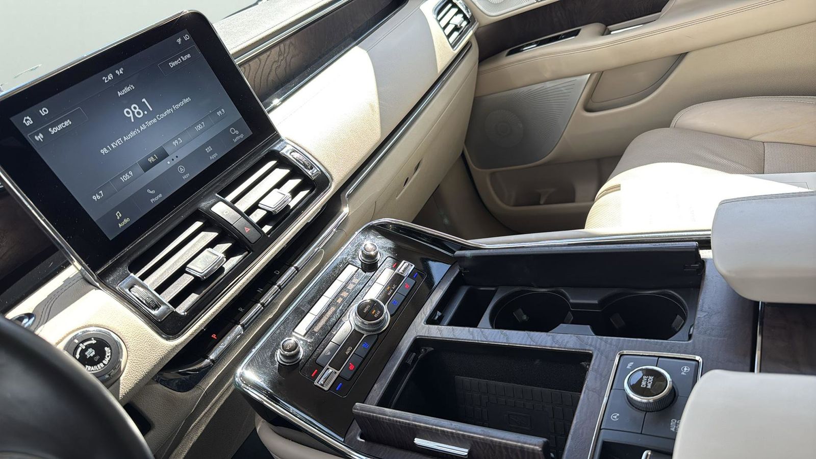 Used Car 2021 Lincoln Navigator  Reserve For Sale Under $50,000 In Austin, Texas