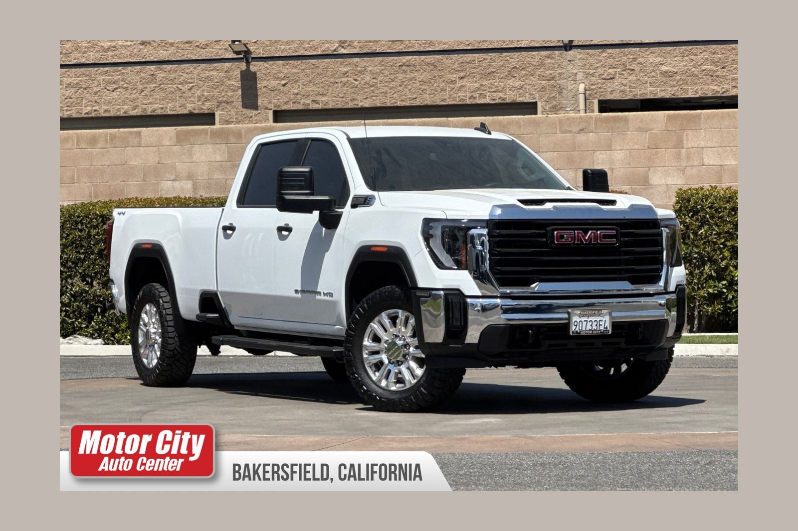 Summit White 2025 GMC Sierra 3500HD Pickup Truck Four-Wheel Drive Automatic