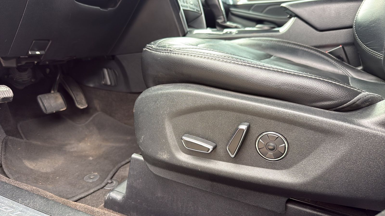 Used Car 2017 Ford Explorer  Limited For Sale Under $12,000 In Austin, Texas