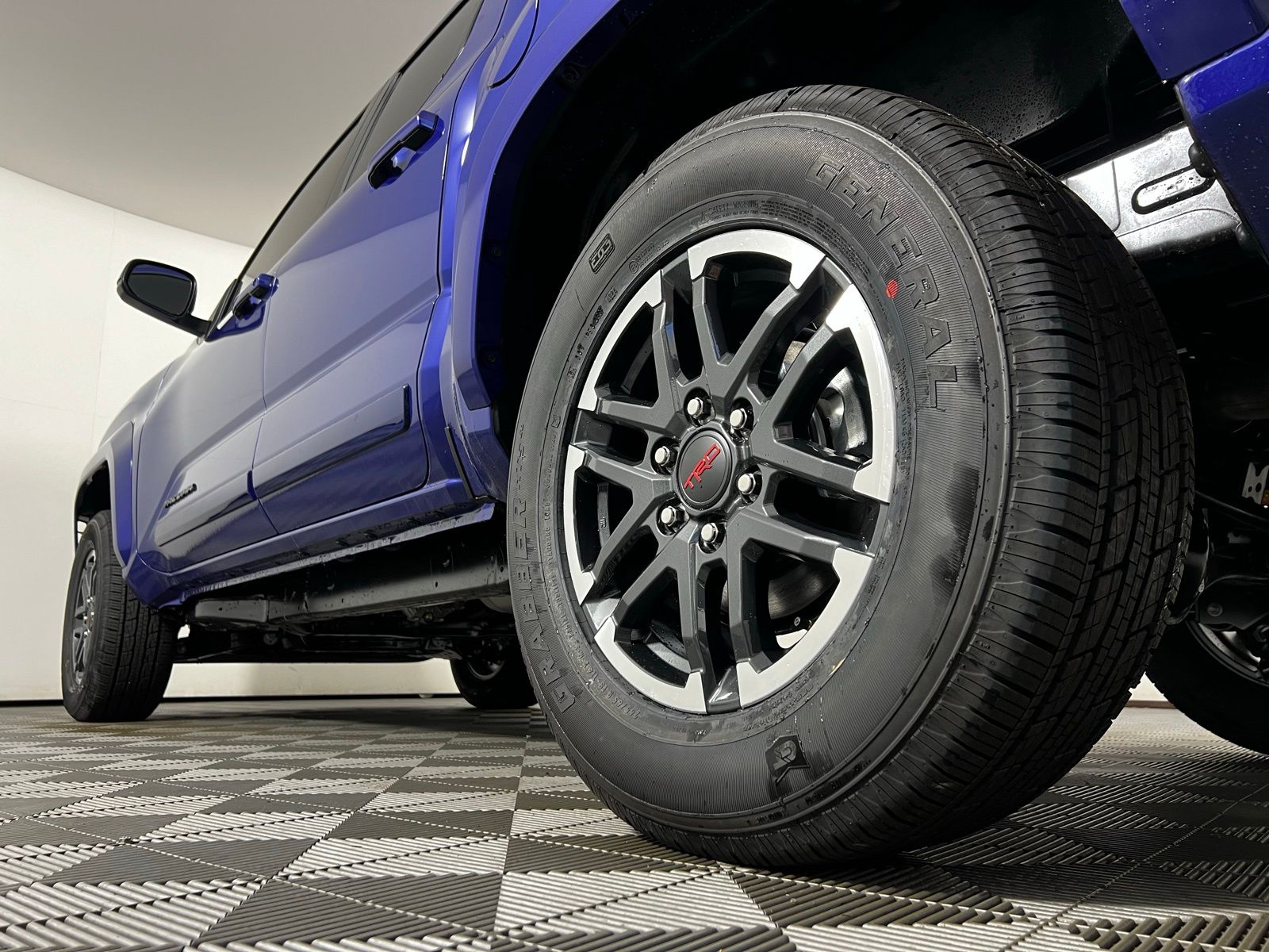 Thumbnail: 2025 Toyota Tacoma - 20