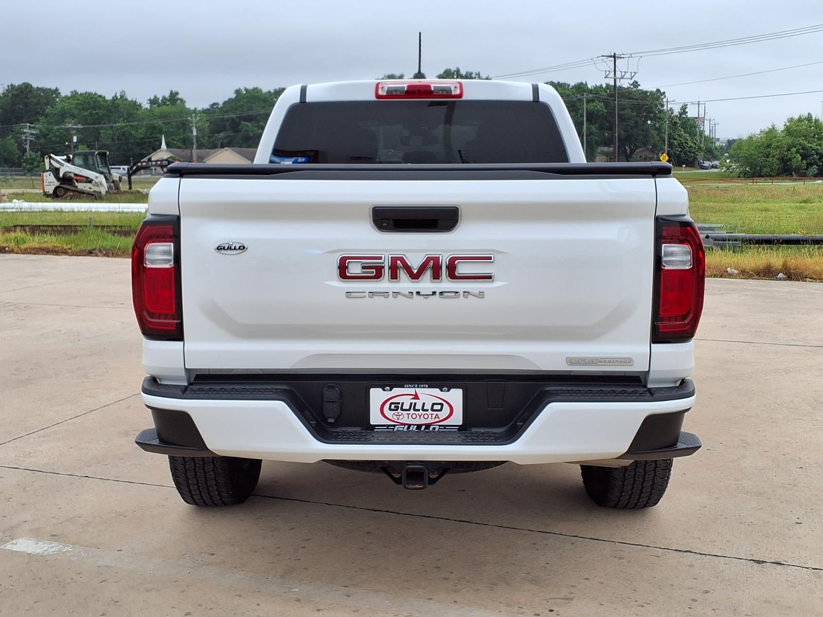 2024 GMC Canyon Elevation White at Big Star Buick GMC