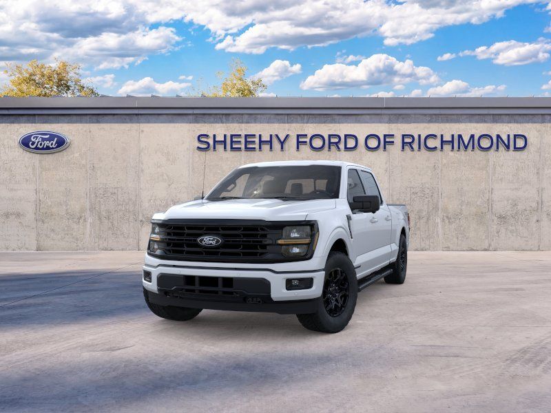 New 2026 Oxford White Ford XLT image 3