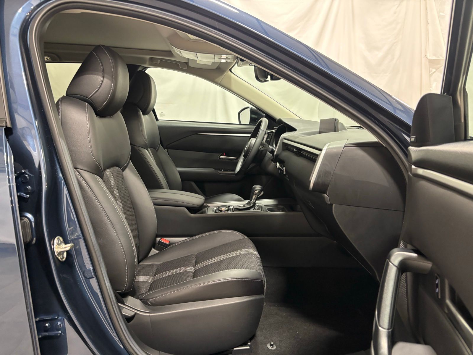 Used Car 2025 Mazda Cx-50  2.5 S Premium Package For Sale Under $30,000 In Austin, Texas