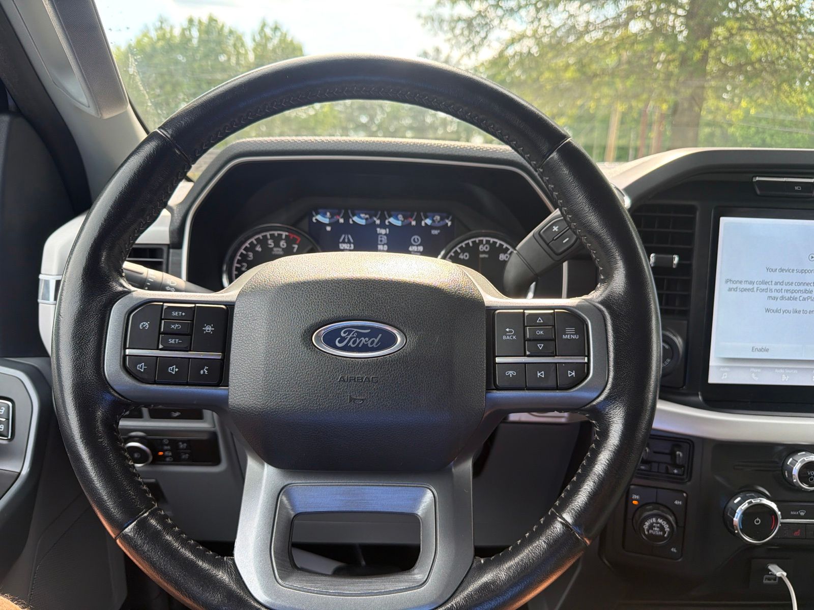 Certified Used 2022 White Metallic Ford XLT image 20