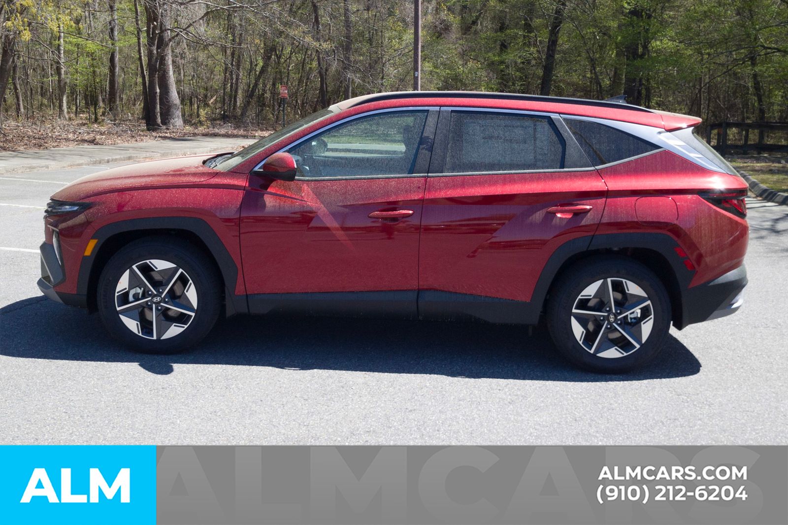 Used 2025 Red Hyundai SEL image 10