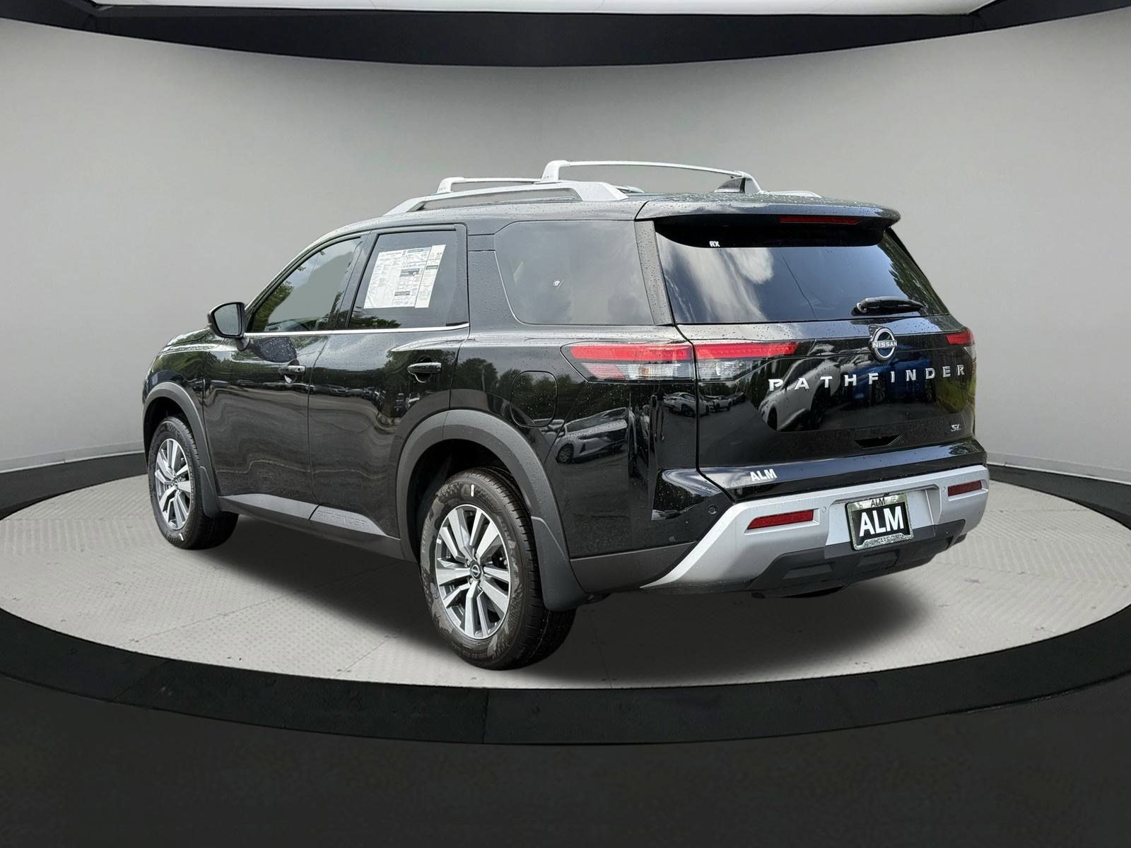 2025 Nissan Pathfinder SL photo 21