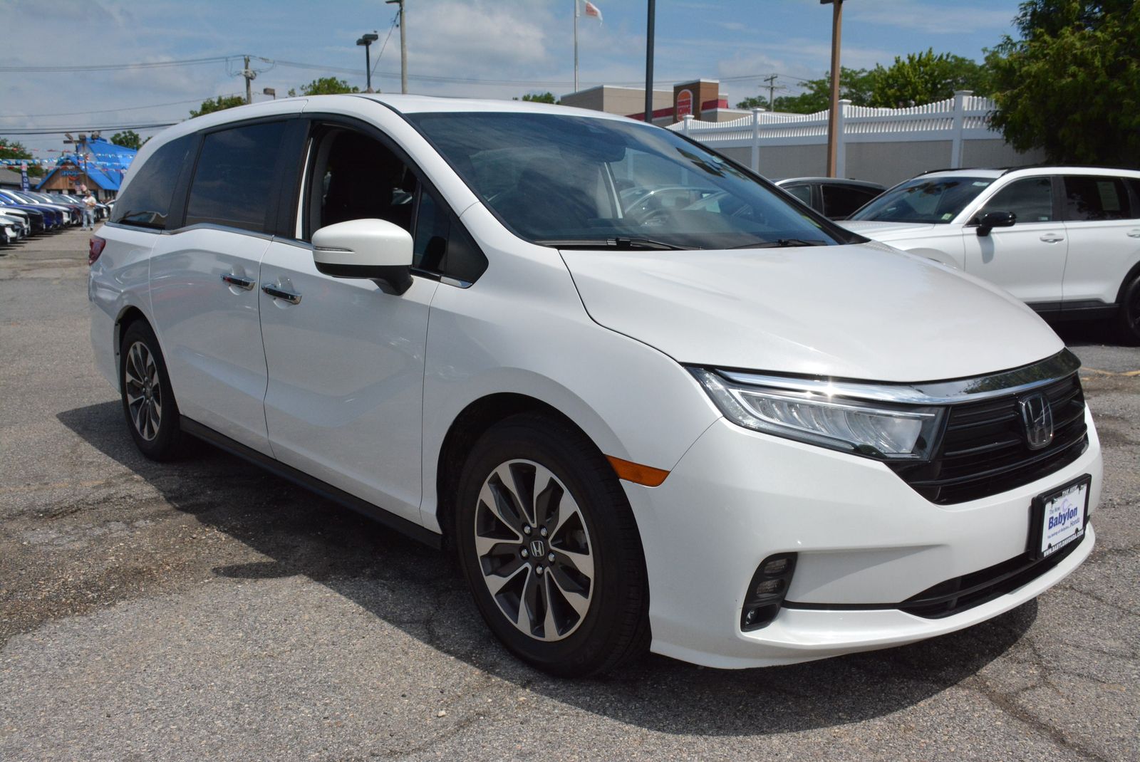 View vehicle photo 6
