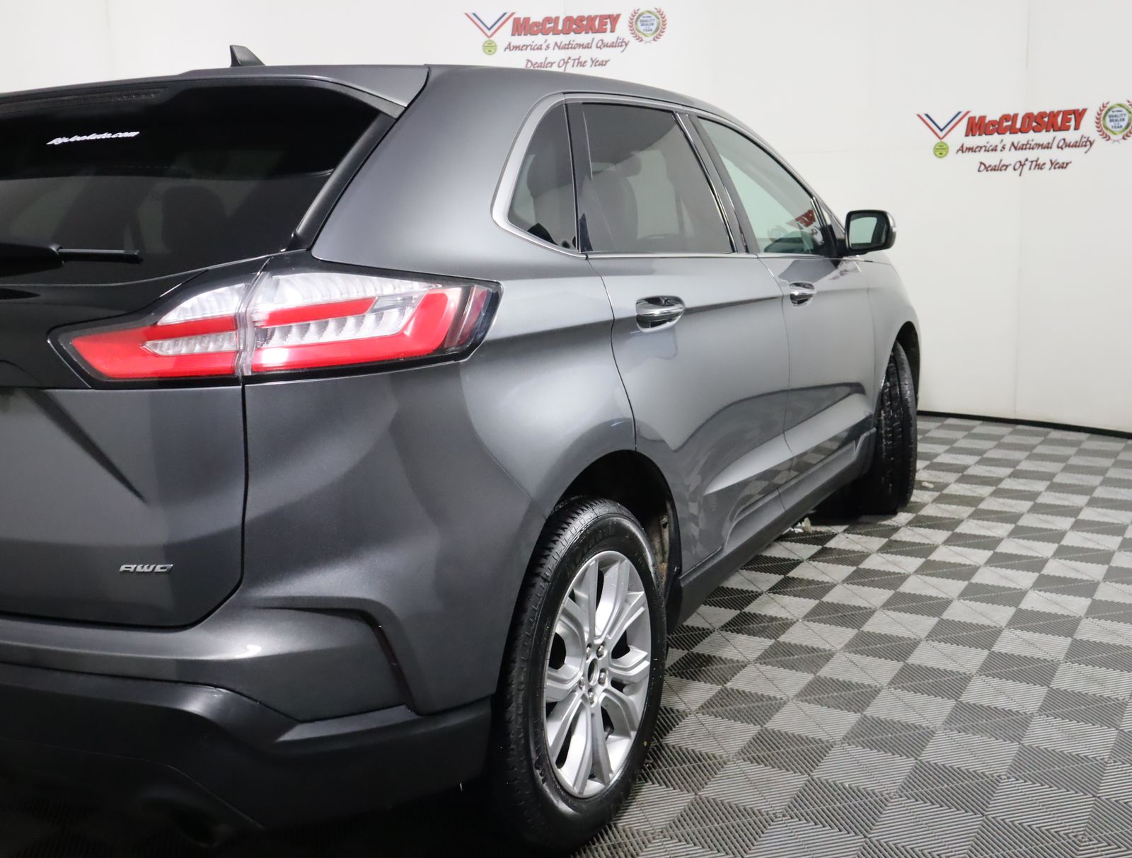 2022 Ford Edge Titanium photo
