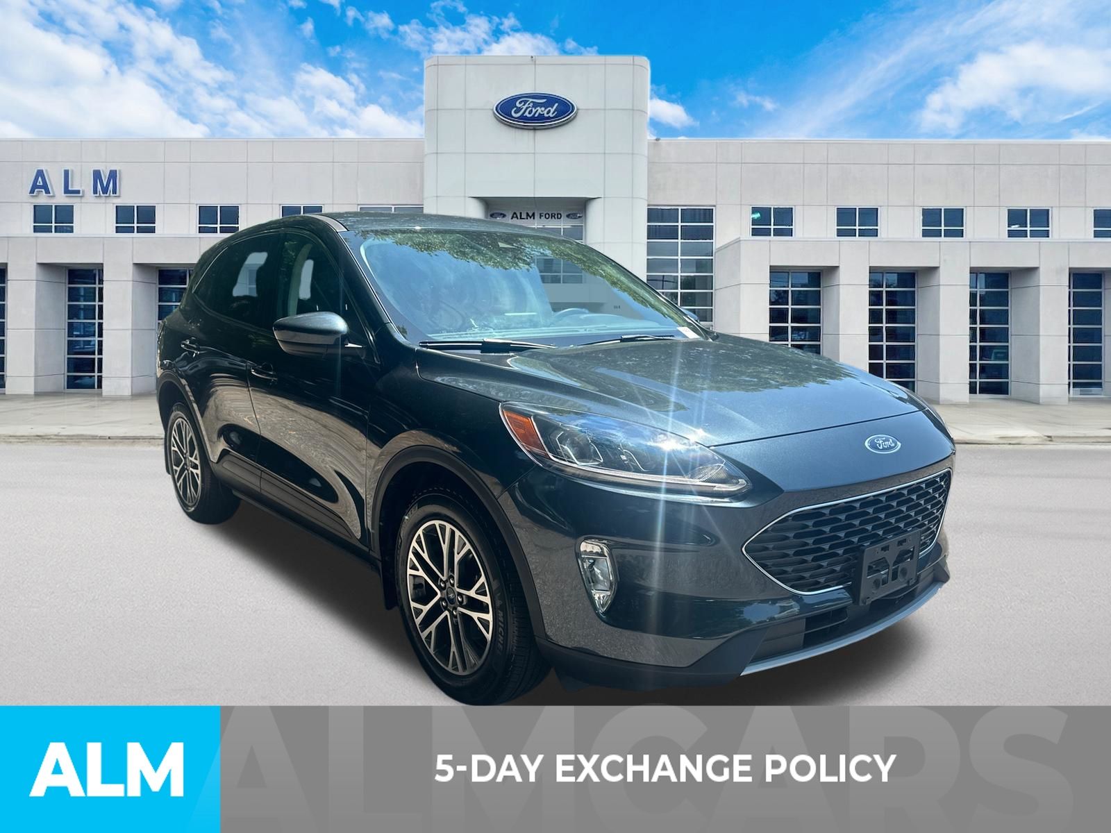 Used 2022 Blue Ford SEL image 3