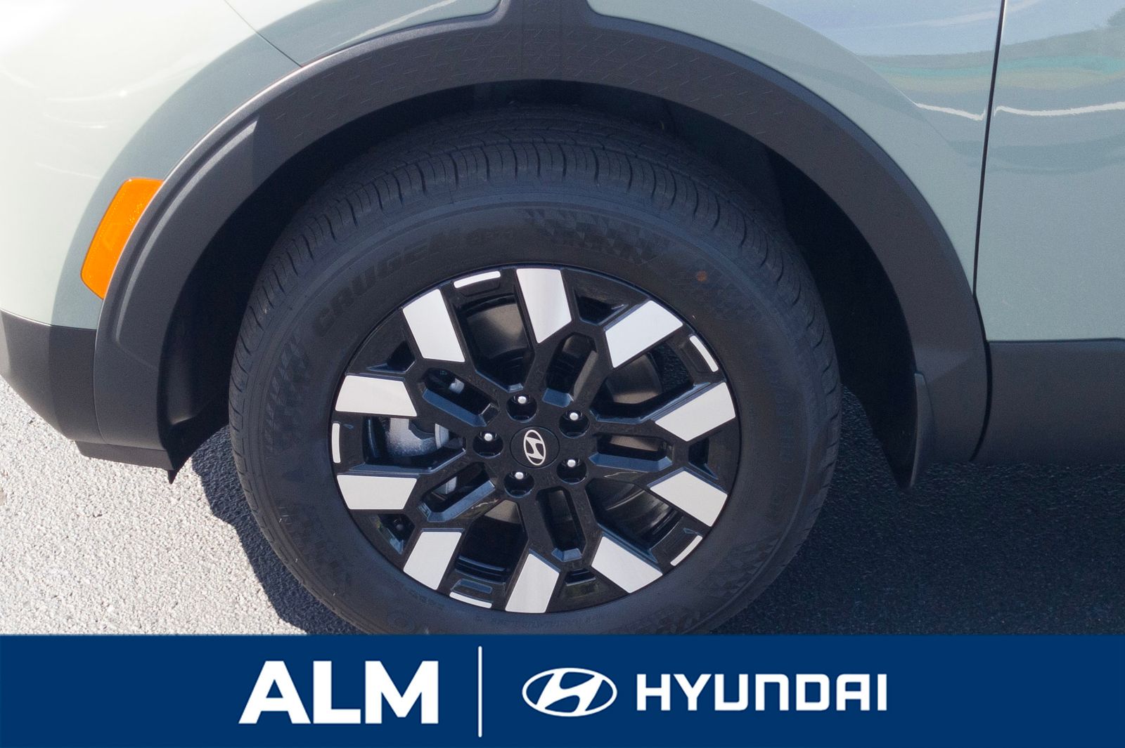 2026 Hyundai Santa Cruz SE photo 5