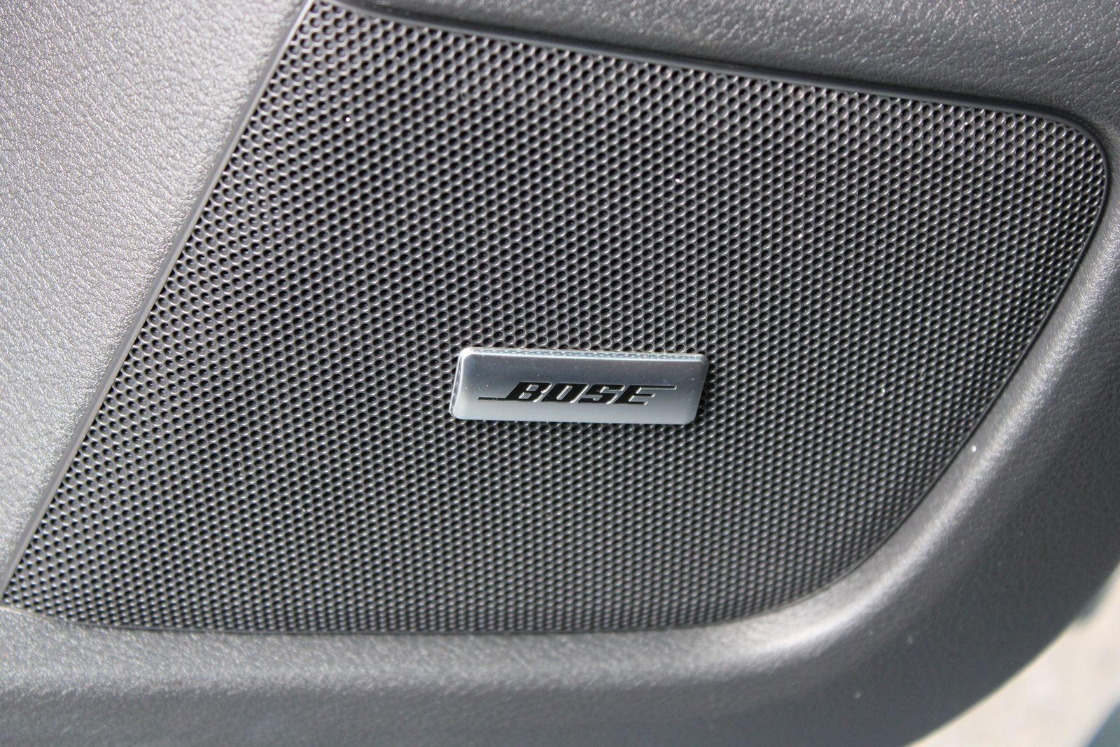 Used 2024 Gray Nissan SR image 27