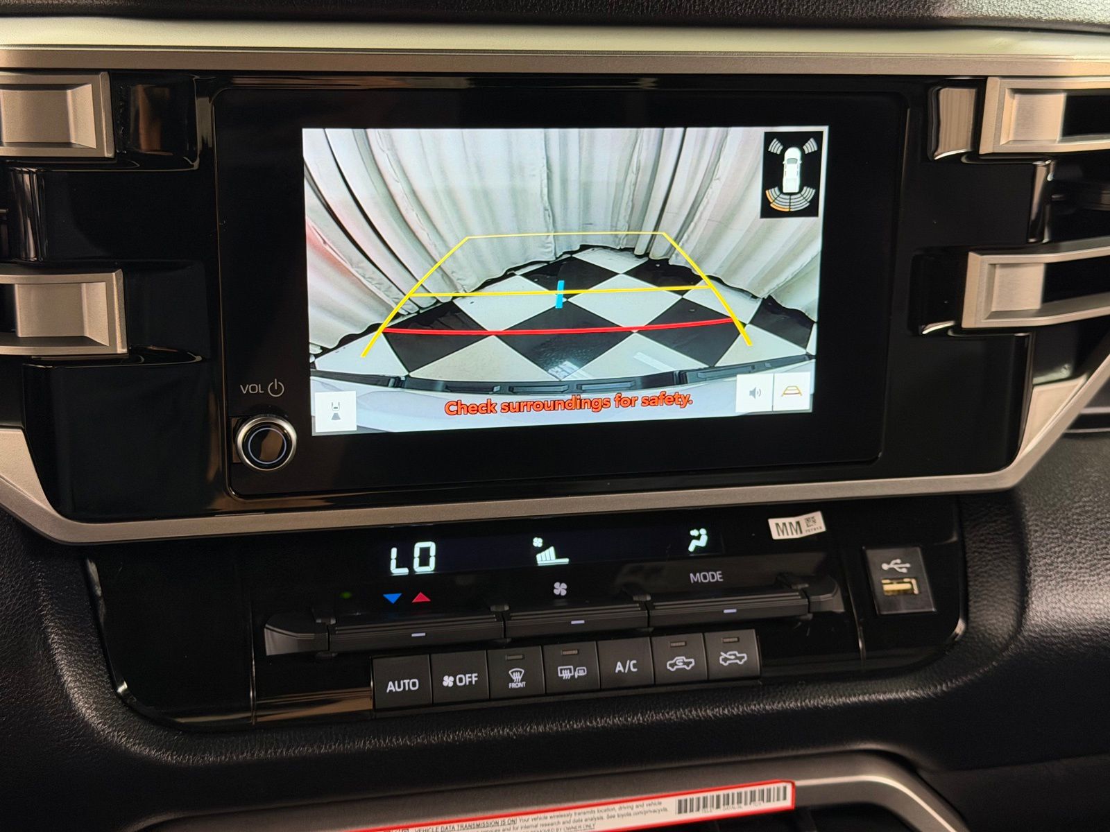 Used 2025 White Toyota SR5 image 18