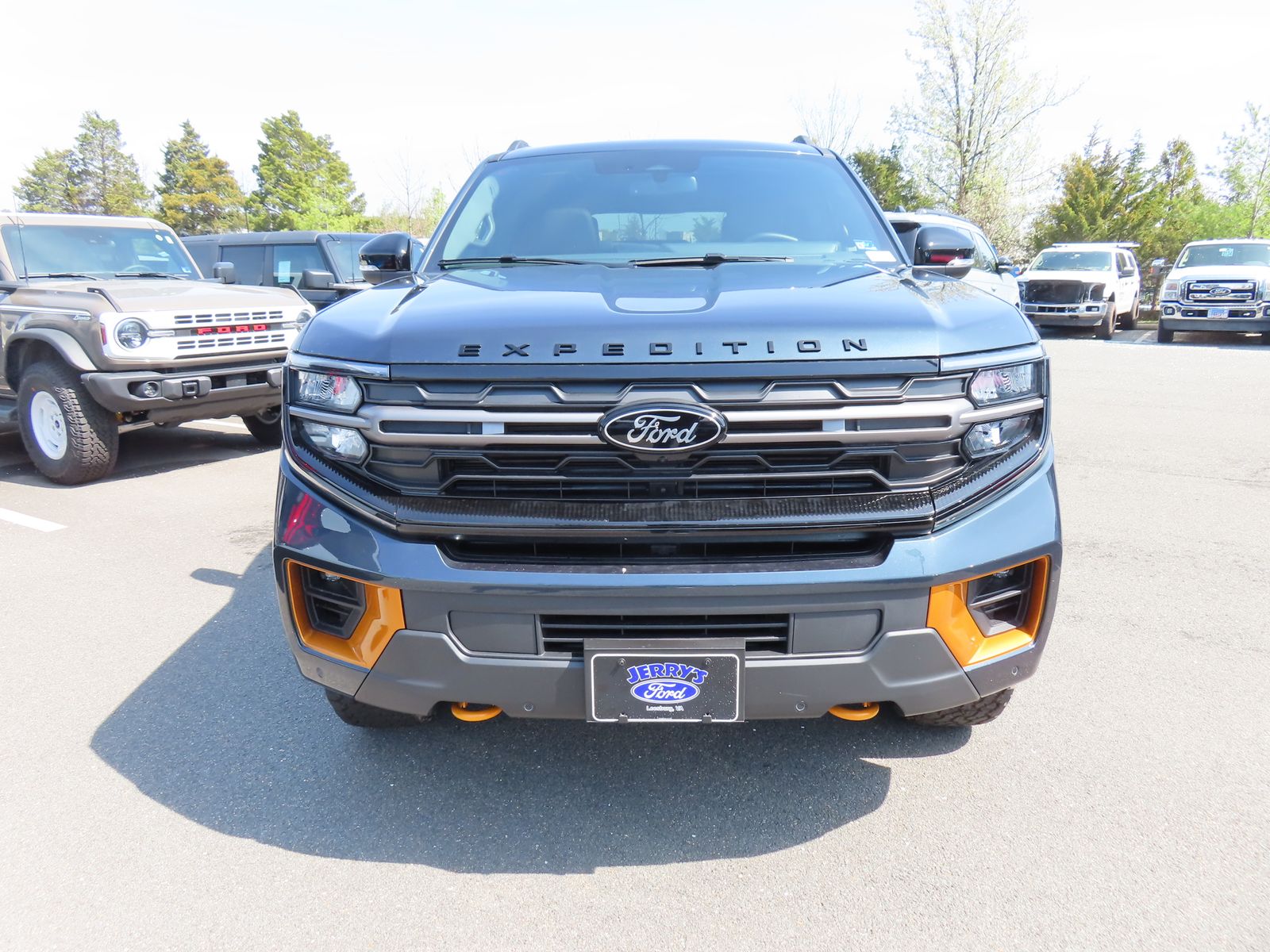 View vehicle photo 2