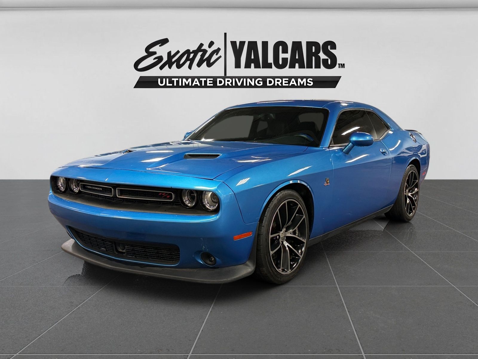 B5 Blue Pearlcoat 2015 Dodge Challenger Coupe Rear-Wheel Drive 8-Speed Automatic