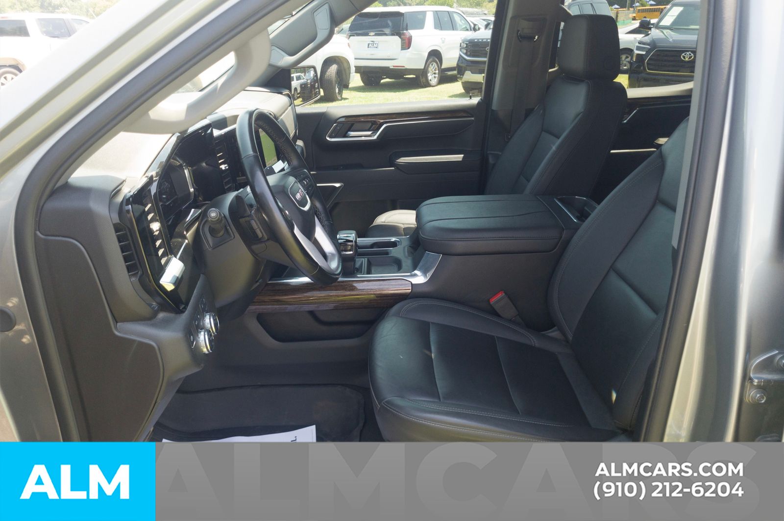 Used 2025 Sterling Metallic GMC Elevation image 16
