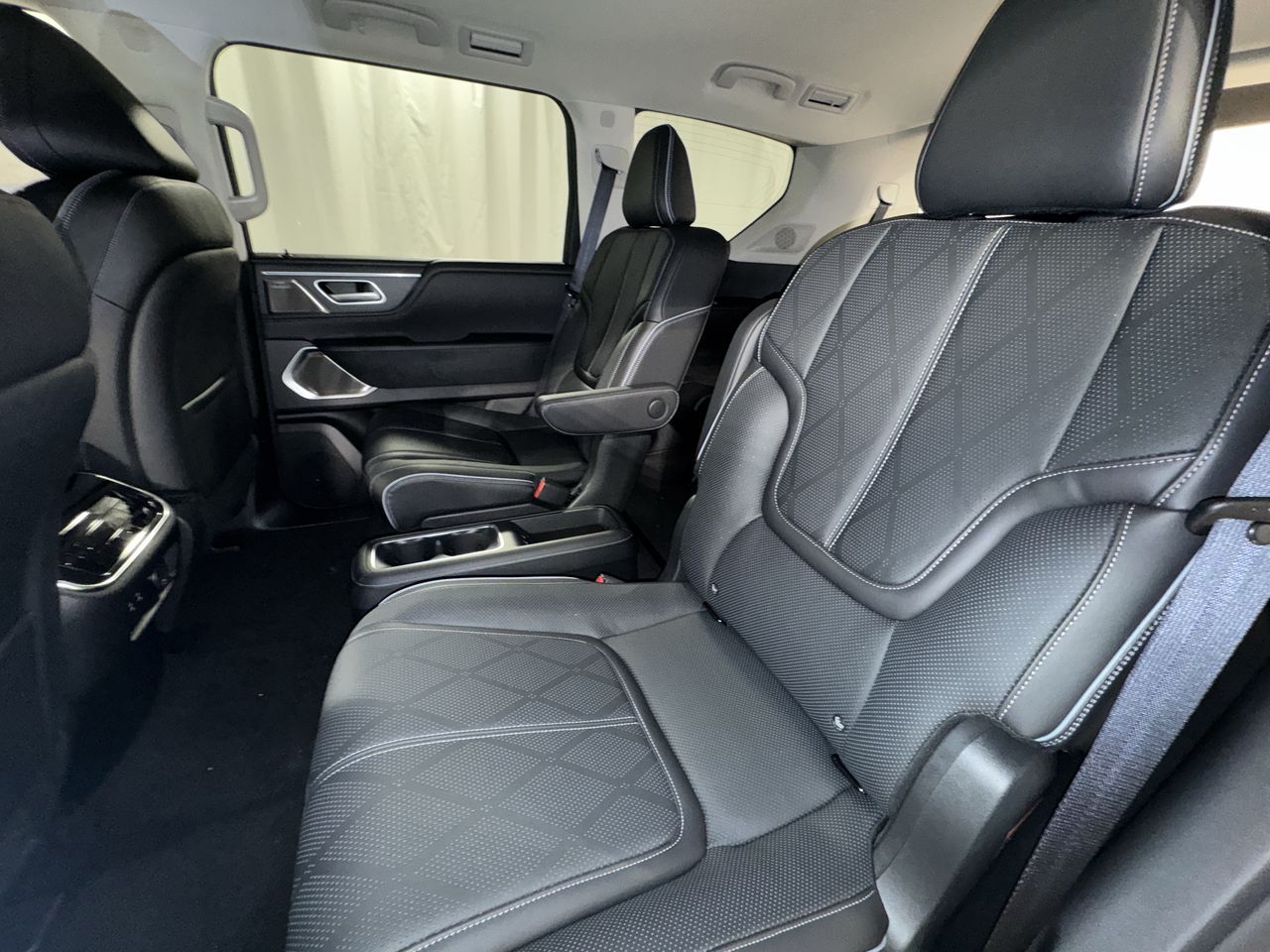 2025 Infiniti QX80 Sensory photo 27