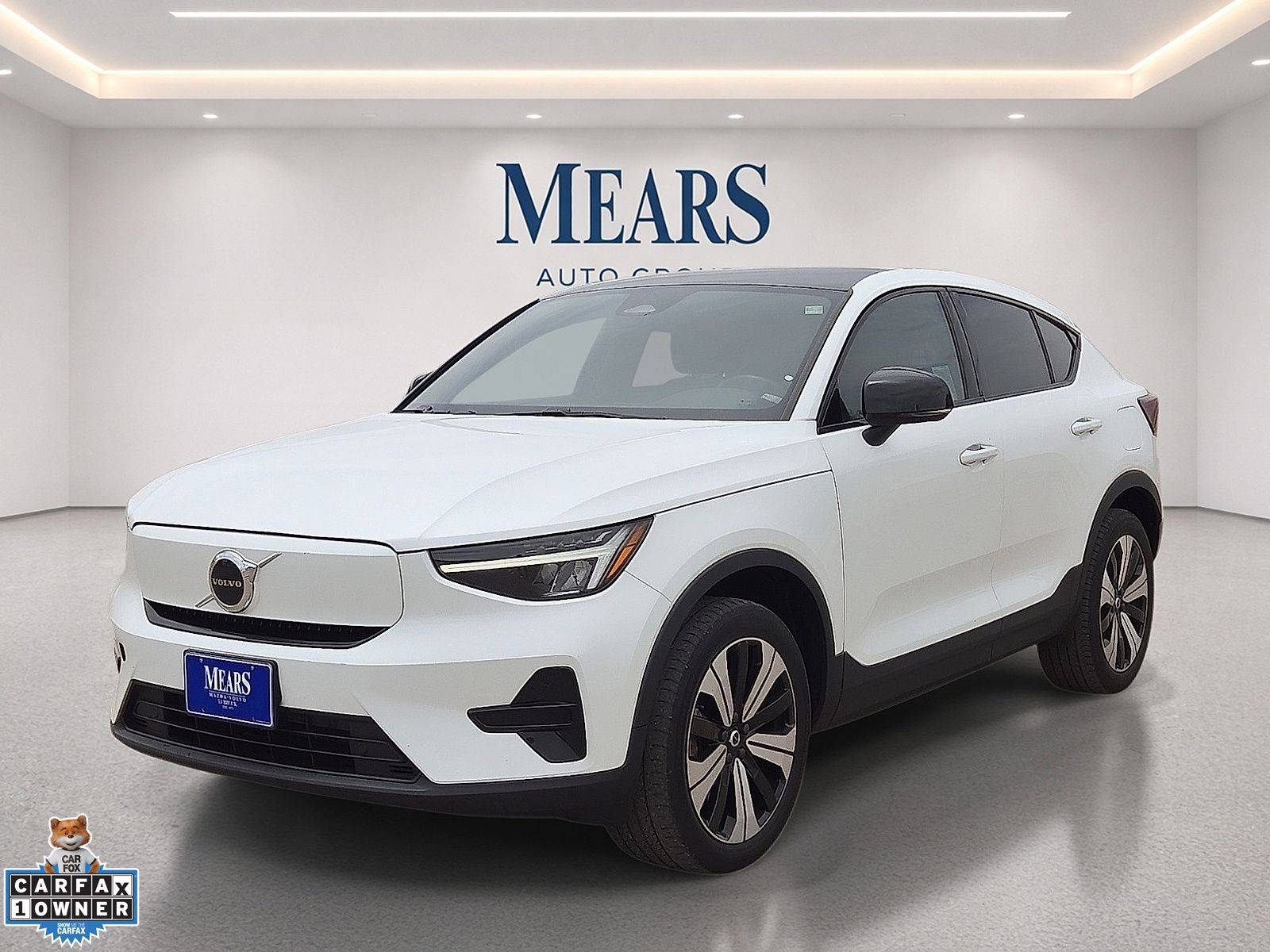 Crystal White Metallic 2023 Volvo C40 Recharge SUV / Crossover All-Wheel Drive 1-Speed Automatic
