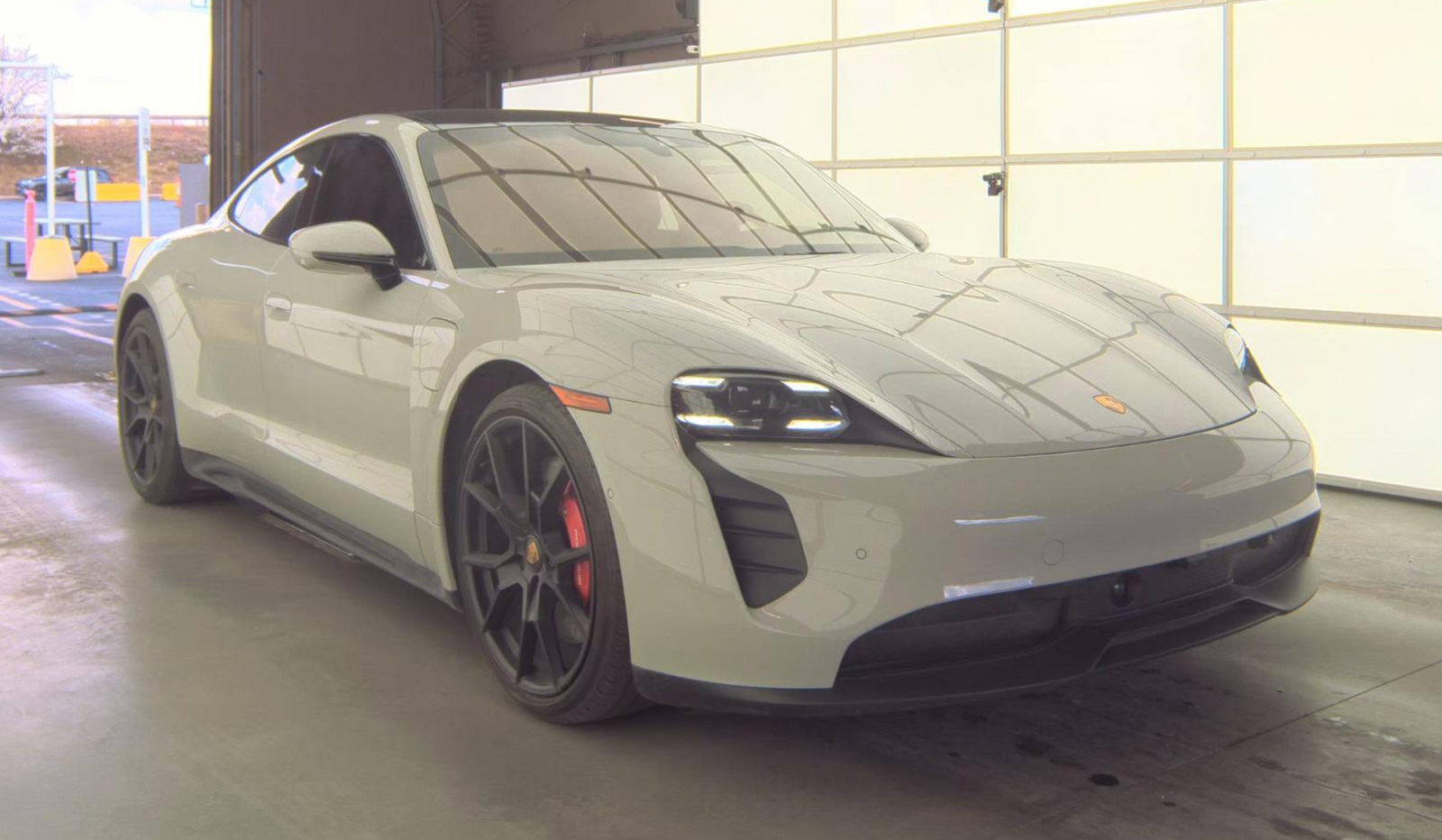 2022 Porsche Taycan GTS