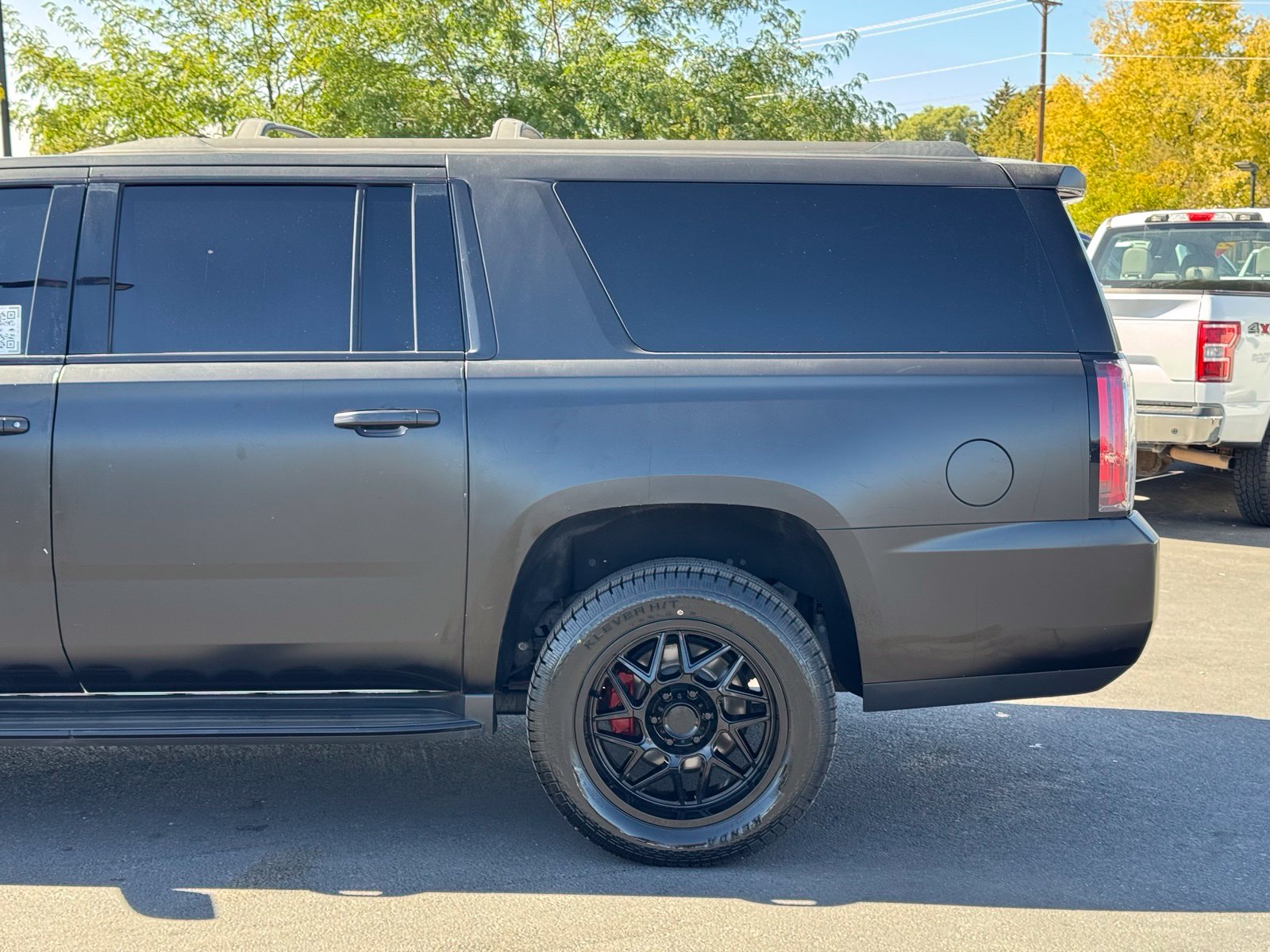 Used 2018 GMC Yukon XL SUV