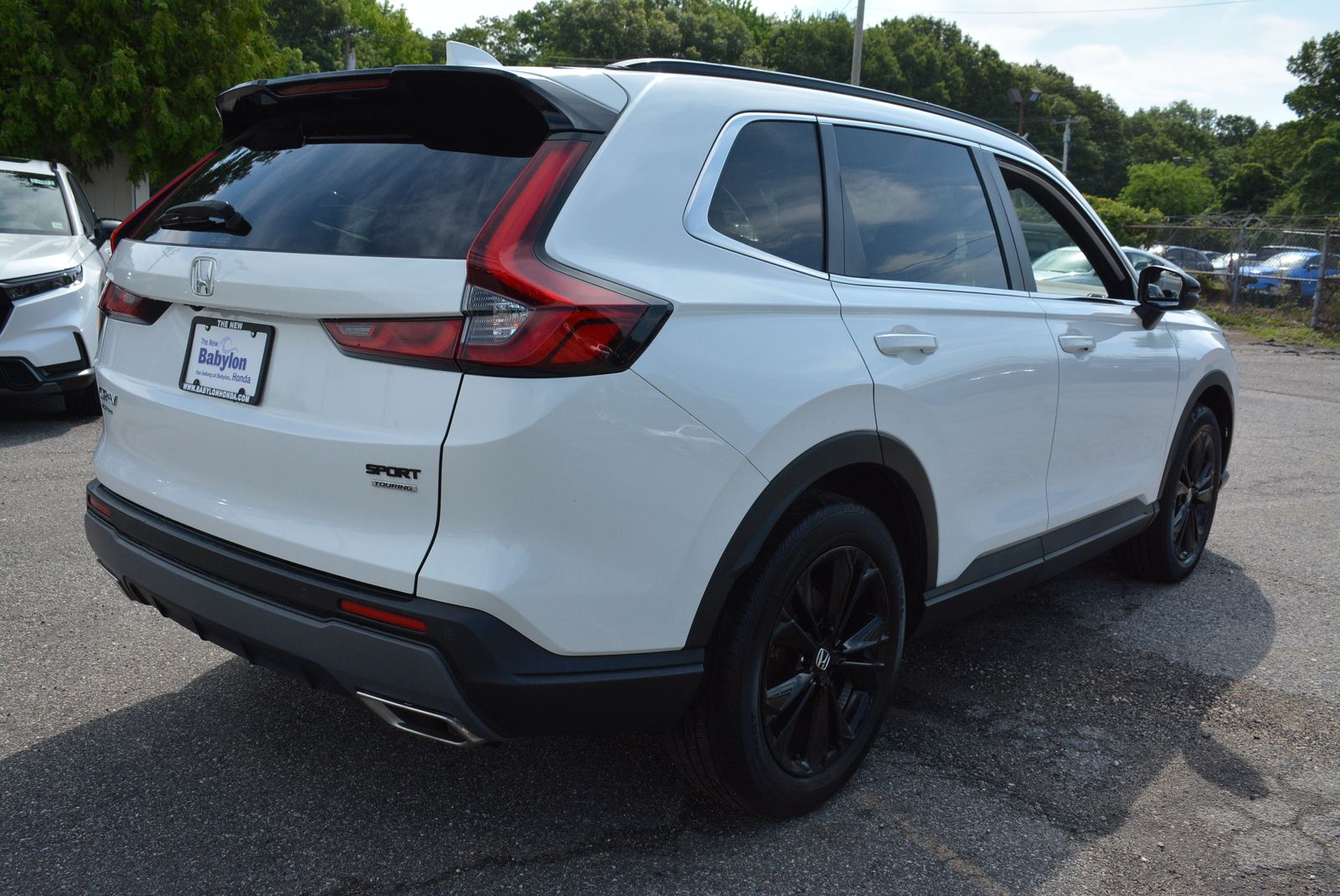 View vehicle photo 4