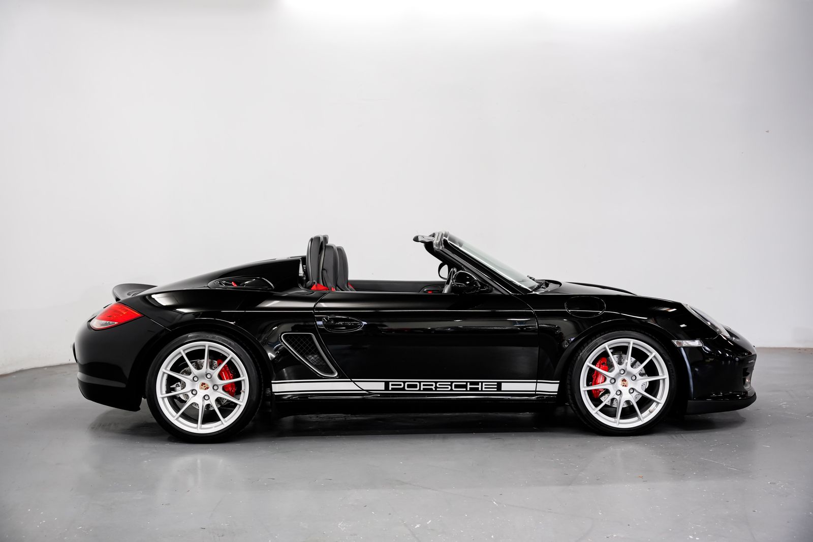 2011 Porsche Boxster Spyder — photo 2